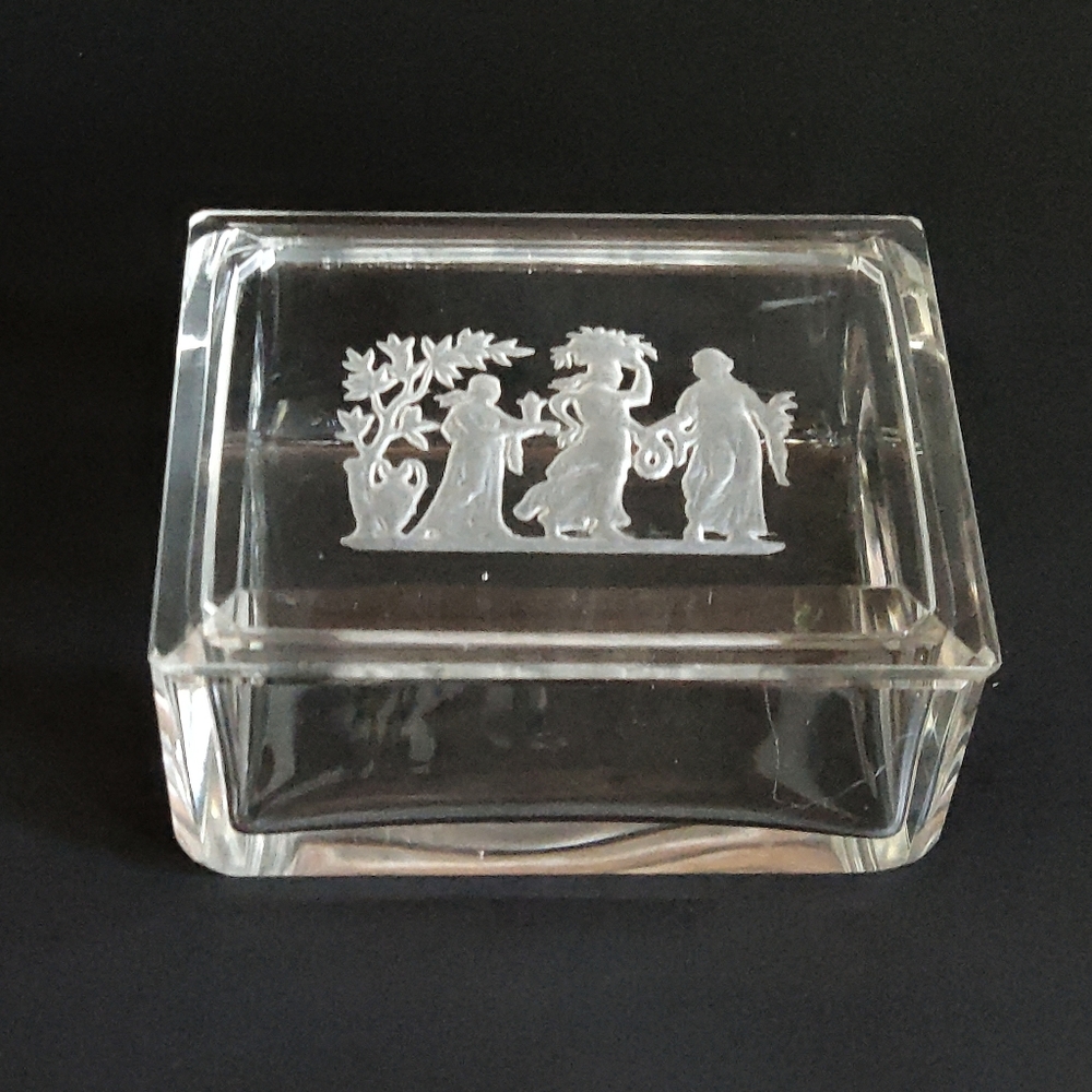 Bohemian Kurt Schlevogt Art Deco Crystal Clear Cut Glass Dresser Vanity Box